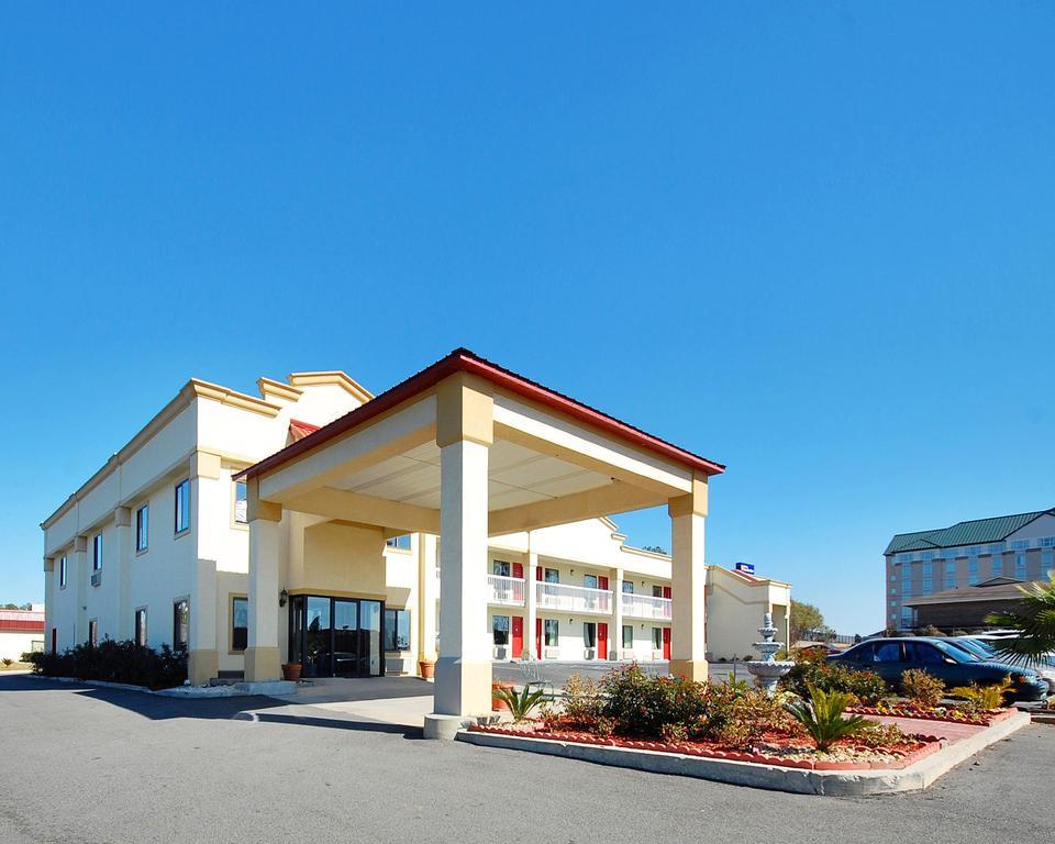 Home2 Suites By Hilton Valdosta, Ga Esterno foto